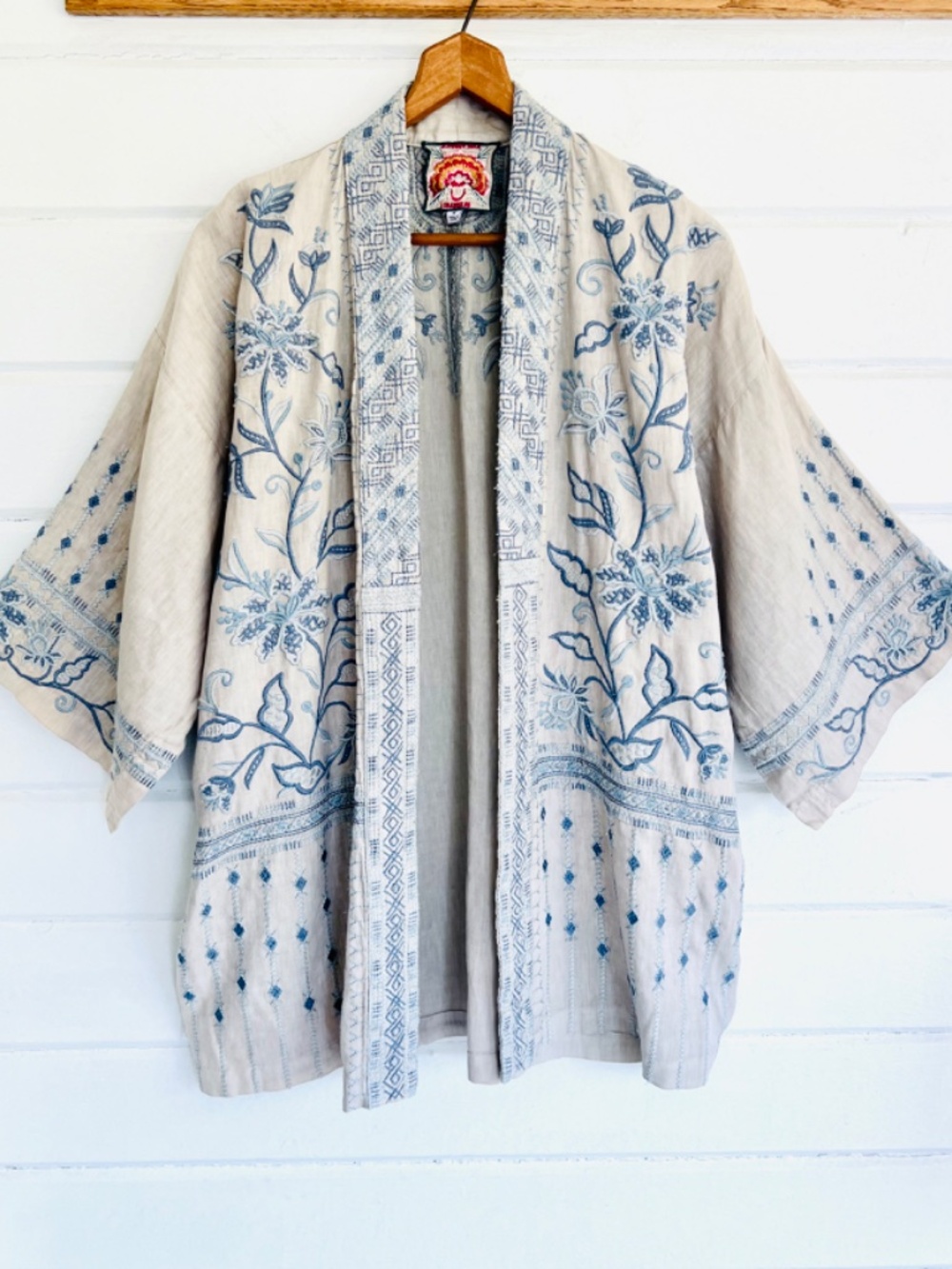 JOHNNY WAS 'Maike' Embroidered Linen Kimono Jacket in Gray/Blue - M